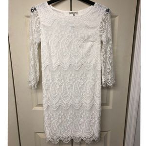 White lace quarter sleeve dress